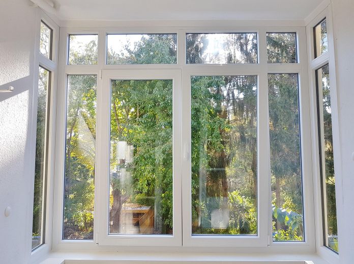 Moritzberg, gutes Wohnen in ruhigem Haus – Wintergarten / Balkon