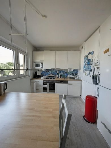 Bright, friendly 4-room apartment – Foto 6