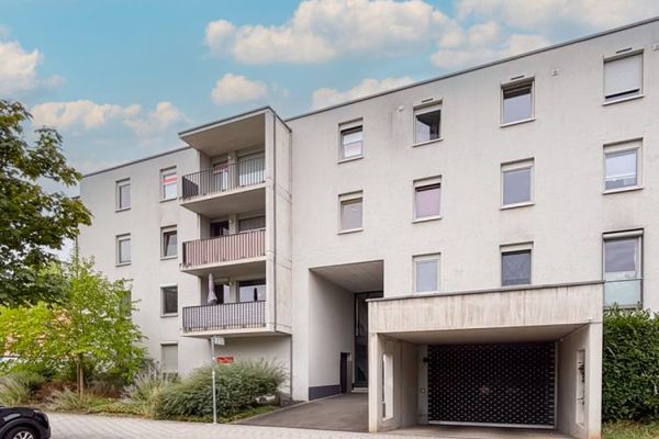Como nueva: extraordinario apartamento de 1 habitación muy bien cuidado en Maguncia con balcón y plaza de garaje subterráneo