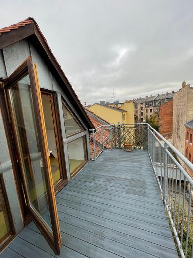 3-room - attic maisonette apartment, old building, city center – Terrasse