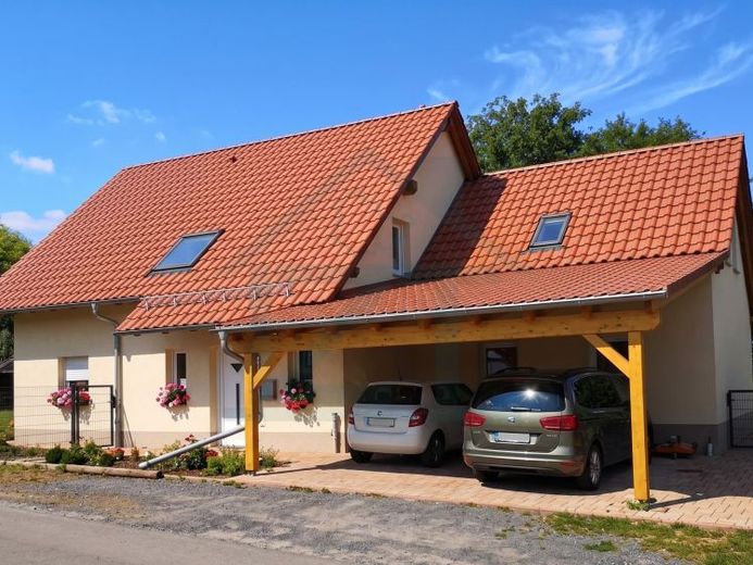 Mehrgenerationenhaus mit 249 m² Wohn-Nutzfläche inkl. 750 m² Grundstück in Waldeck bei Hermsdorf – Foto 1