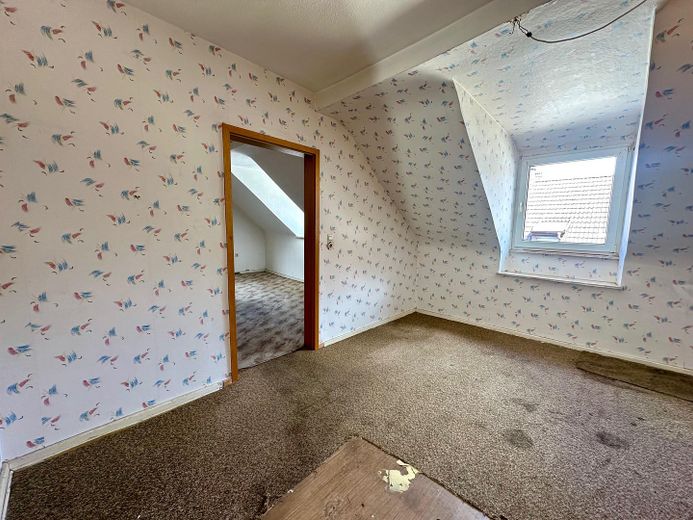 Schlafzimmer DG