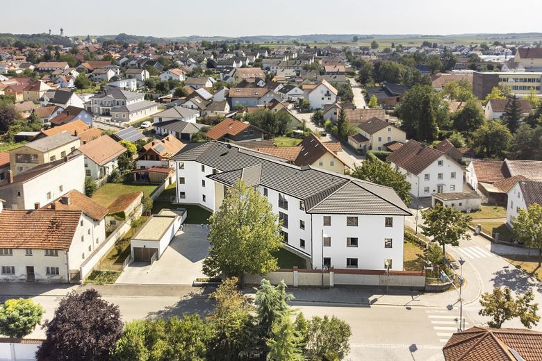 Neubau von 2024, 3-Zimmer-Wohnung mit 150 qm Garten,  Aufzug, TiGa, – Foto 2