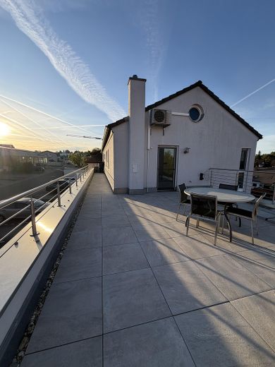 Penthouse-Feeling: 123 m² Design-Refugium aus 2 Einheiten mit XXL-Südterrasse (Provisionsfrei) – Foto 20