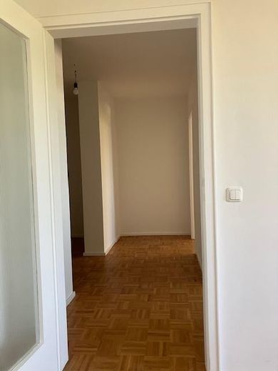 1.100,00 EUR | Denninger Straße 208 81927 München – Foto 8