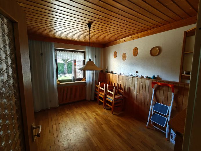 منزل شبه منفصل مُعتنى به في موقع مركزي – Nebenzimmer
