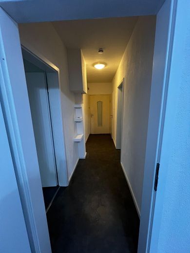 Świeżo wyremontowane 3-pokojowe mieszkanie własnościowe w centralnej lokalizacji – 77 m² – bez prowizji – Zdjęcie 11