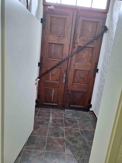 Bild 1 Raum 9 Originaltür 1848