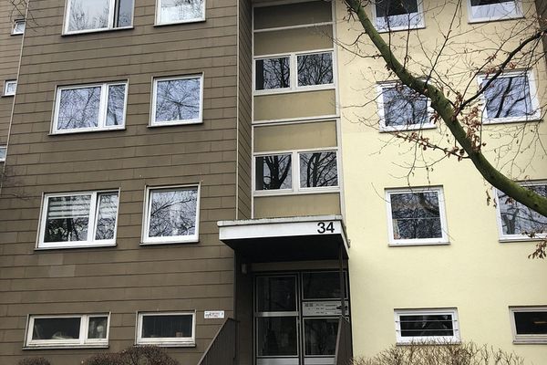 LIBERA Bellissimo luminoso e tranquillo appartamento di 2 locali con posto auto in autorimessa sotterranea Hannover-Misburg-Nord
