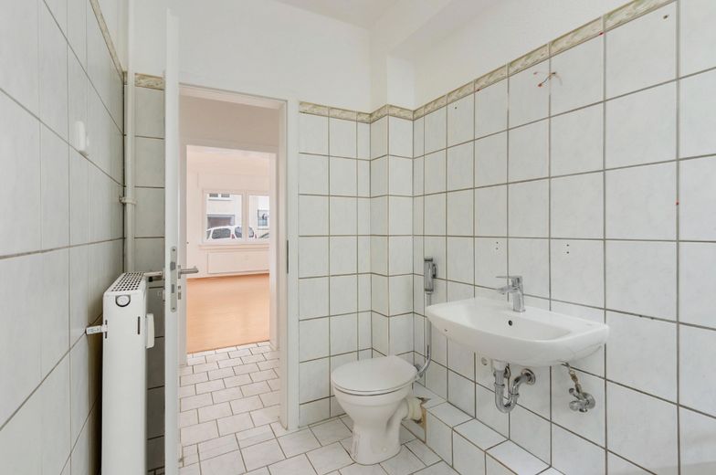 Modernisierte Wohnung in Rüttenscheid – Badezimmer