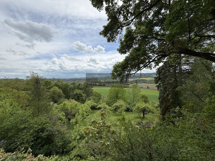 Freizeitgrundstück mit zwei Häusern, Wintergarten &amp; traumhaftem Ausblick – Bild 6