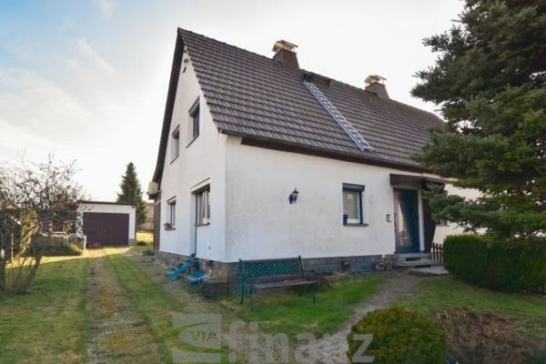schöne Doppelhaushälfte in Zwickau-Eckersbach mit Wintergarten