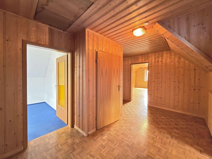 Haus im Grünen – Flur (OG)