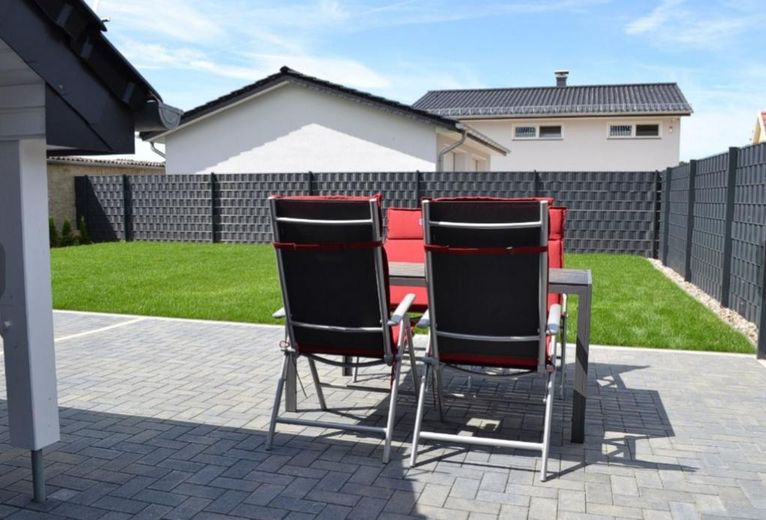 Kröpelin'de satılık kat mülkiyetli daire – Terrasse 01