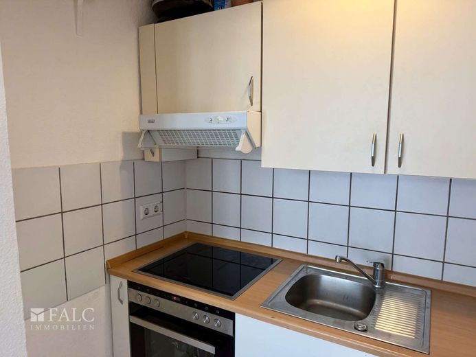 Lichtdurchflutete Altbauwohnung mit Terrasse in einer der begehrtesten Lagen Heidelbergs – Küche