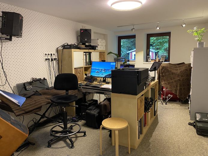 Oase in der Stadt – Einfamilienhaus mit Parkblick – Studio