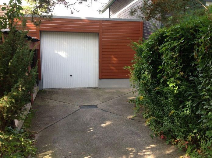 Einfahrt Doppelgarage