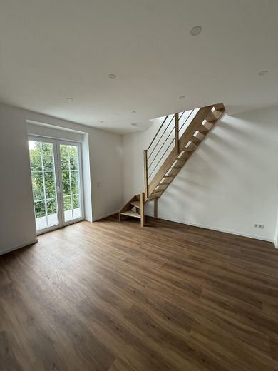 Energetisch sanierte 150 qm Maisonettewohnung, modernisiert und sofort bezugsfertig – Foto 20