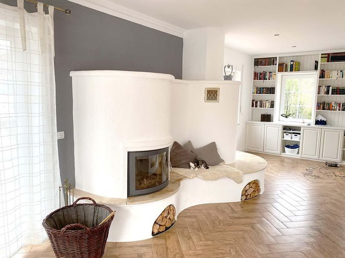 Wohnzimmer mit Kaminofen