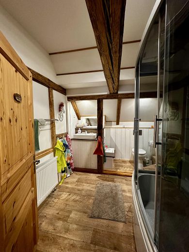 Casa colonica con laboratorio e cortile interno mediterraneo – Foto 10