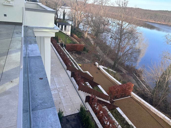 2-Zimmer, Jugendstilhaus, Erdgeschoss, große überdachte Terrasse – Foto 30