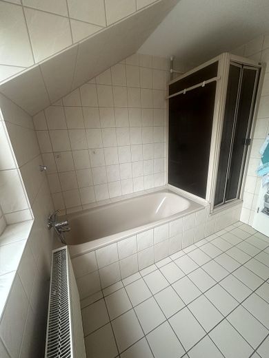 Casa unifamiliare ben tenuta in posizione periferica a Ludwigshafen Ruchheim – Badezimmer 