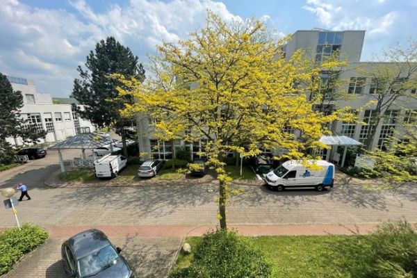 KLE!N - Provisionsfrei - Bürofläche in gepflegtem und funktionalem Gewerbepark