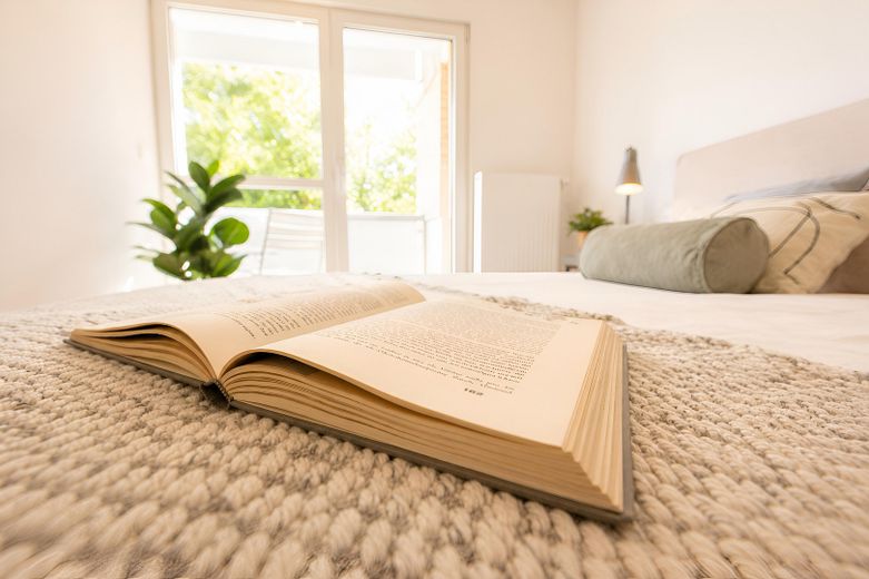 Ici, on est vraiment chez soi – 3 pièces, 76 m², 2 balcons – sans commission – Schlafzimmer