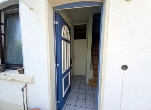Hauseingang mit neuer Haustüre