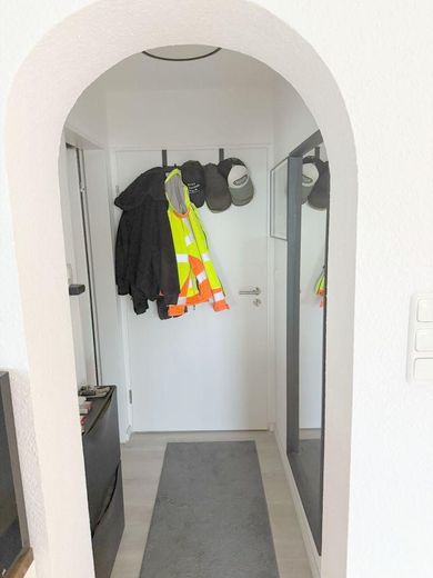 Sehr schöne, helle 1 Zi-Whg mit EBK und Balkon in Waldbüttelbrunn – Foto 5