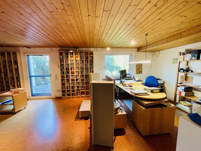 KG Hobbyraum/ Büro 1