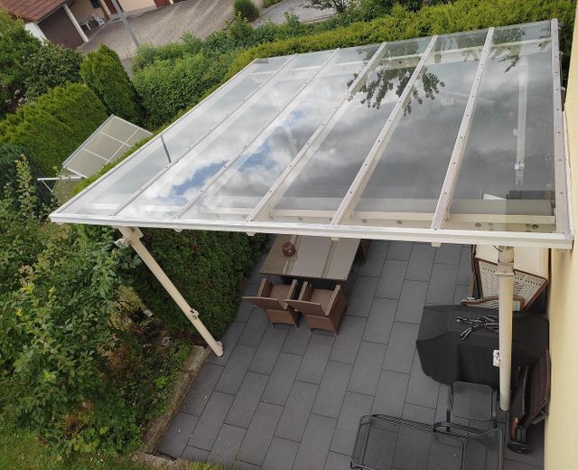 Ein schönes Zuhause in Südhanglage. – Terrasse