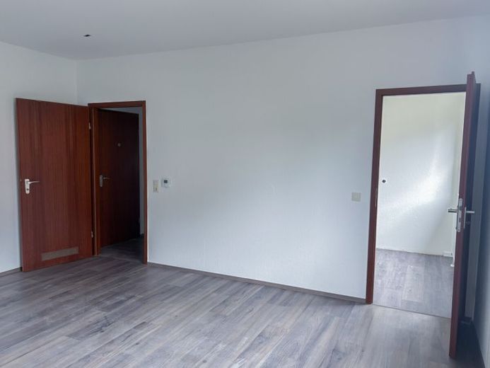 Ideal para solteros: Encantador apartamento de 1 habitación con cocina equipada – Foto 1