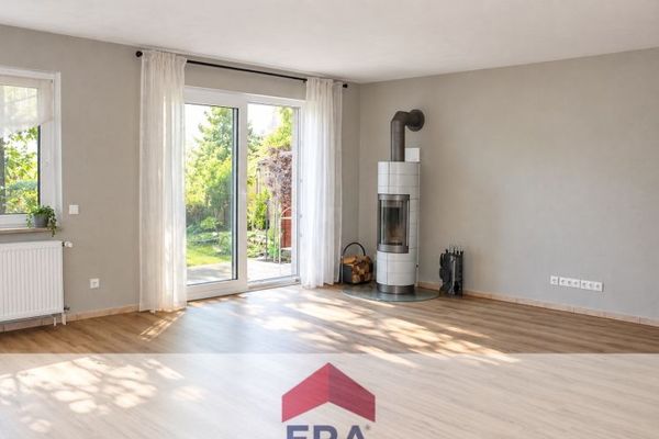 Modernizado con estilo y con jardín propio: ¡exclusivo piso en propiedad de 2 habitaciones en Worms!