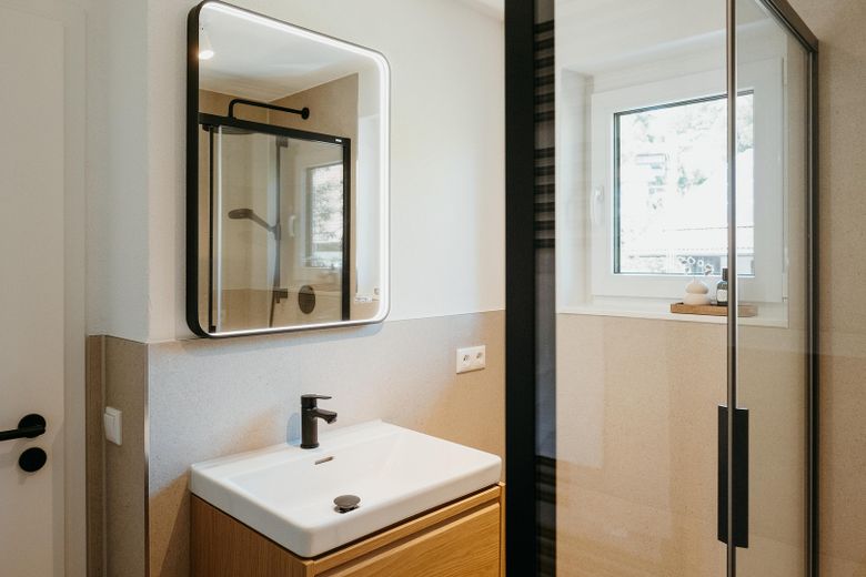 Erstbezug nach Sanierung | Helle 3,5-Zimmer-Wohnung mit Südbalkon (provisionsfrei & einzugsbereit) – Foto 12