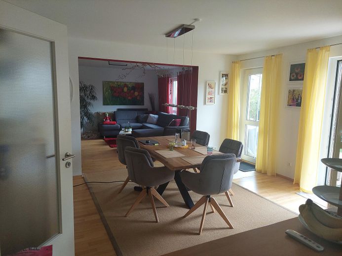 - sin comisión - Amplio piso de 5 habitaciones en planta baja en Ebersberg con piscina en el jardín privado – Esszimmer