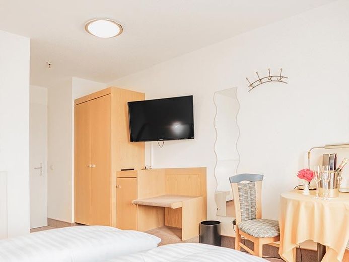 Vermietung 3 Sterne Hotel Altmühlberg mit 36 Fremdenzimmer – Foto 7