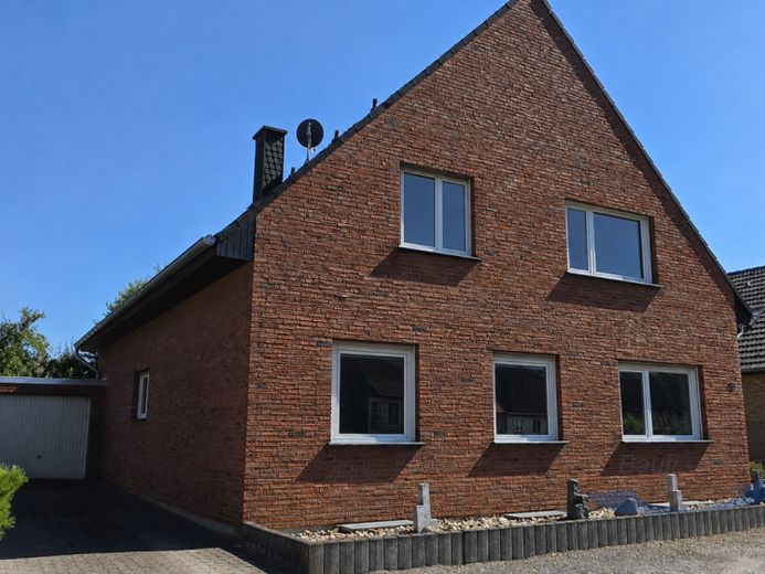 Piękny dom dwurodzinny w Wesel-Büderich – Zdjęcie 1