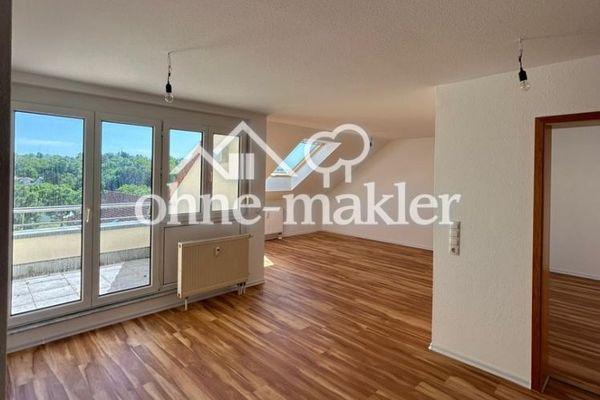 Neue Einbauküche – renovierte Wohnung - 3ZKB