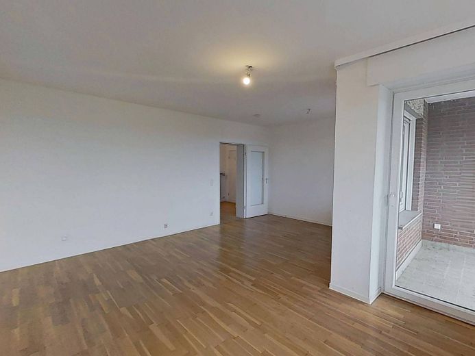 Geräumige 2-Zi.-Whg. mit großem BALKON in ruhiger Lage in Bielefeld-Senne – Ansicht III: Wohn- und Esszim…