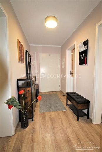 2434923 HomeCompany Dresden Möbliert/Furnished 2-Zimmer Apartment mit Balkon in Dresden-Äussere Neustadt max. 3 Personen – c66f10e83b355cab12bbda1c8576a1595160451a.jpg