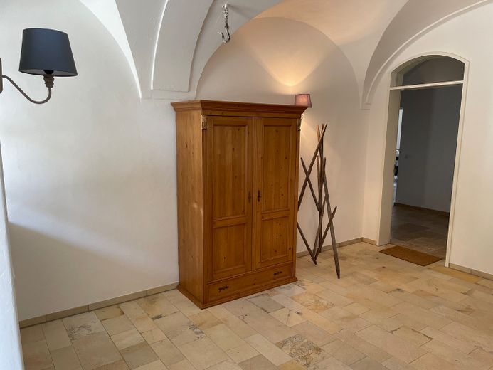 Appartamento al piano terra quasi nuovo con dotazioni di pregio e architettura eccezionale – Foto 7