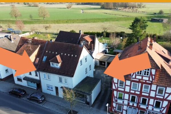 GERÄUMIGES GARTENPARADIES MIT KURZEN WEGEN!
KEINE KÄUFERPROVISION!
