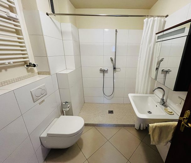 altersgerechtes Badezimmer