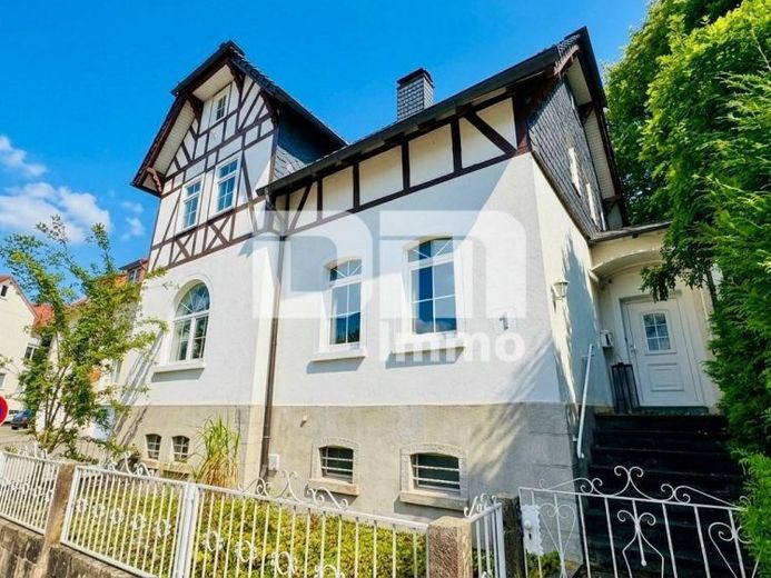 (R)eserviert!Sanierter Wohntraum mit Garten / Terrasse und 2 Garagen + vielen Extras – Foto 1