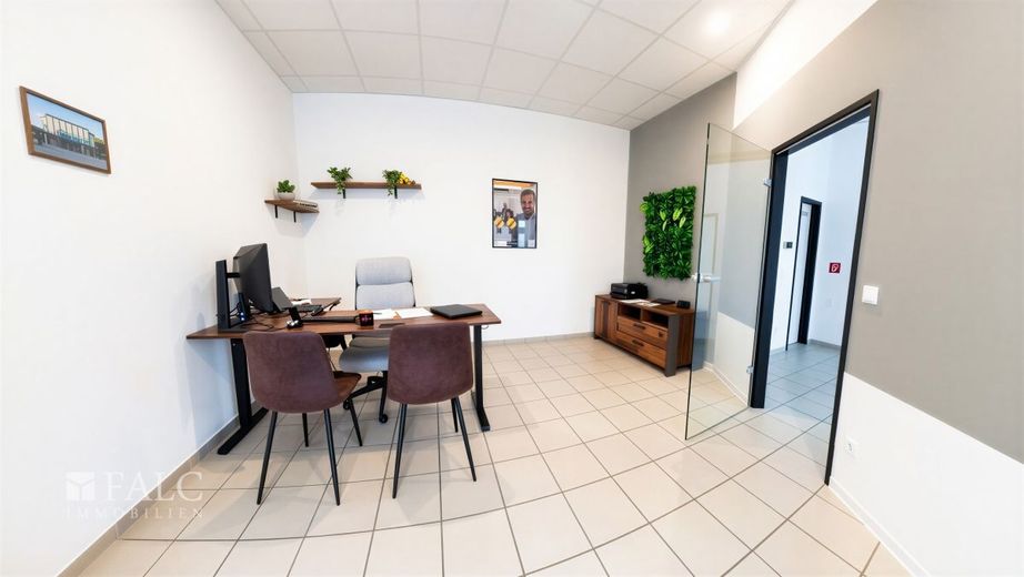 Vermietetes Büroobjekt in 1A‑Lage - sichere Kapitalanlage im Zentrum von Marl – Büro - (KI generiert)