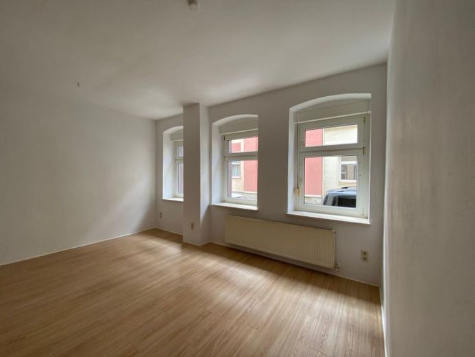 Große, helle 3-Raum-EG-Wohnung in der Greizer Neustadt – Foto 1