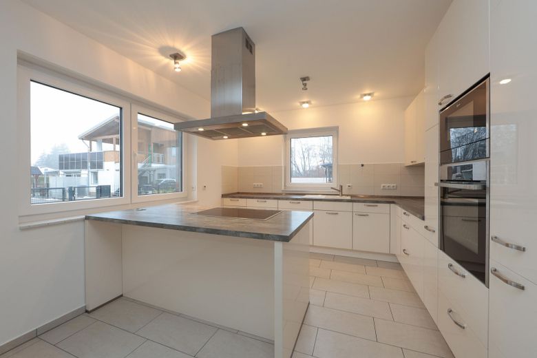 Küche, elektr. Großgeräte