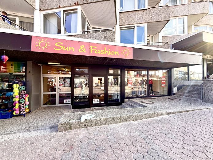 Alquiler de local comercial / superficie de tienda de 212 m² en una ubicación privilegiada en Borkum – Außenansicht