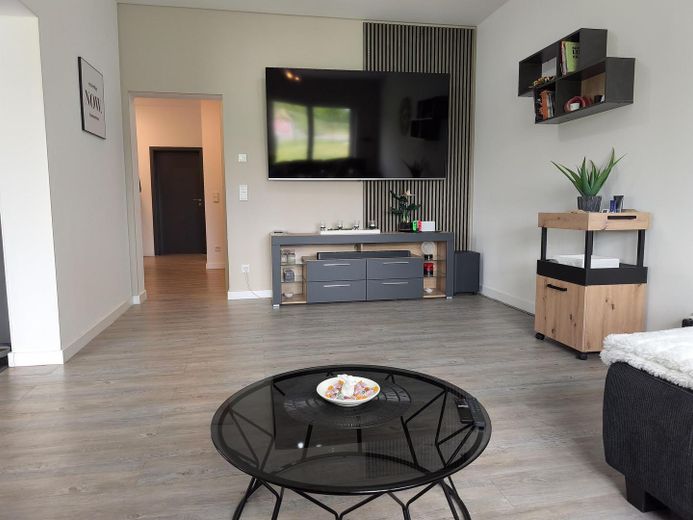 Edificio residencial y comercial con nave, oficinas, vivienda, jardín 507qm – Foto 35